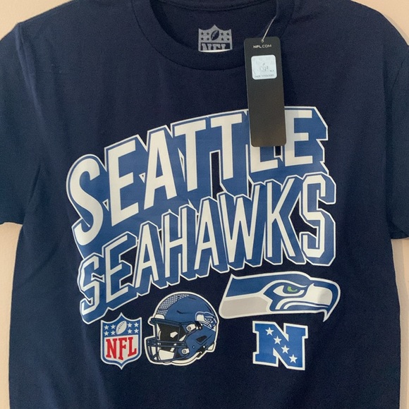 NWT - NFL Seattle SEAHAWKS T-Shirt Men’s Size Small - Picture 2 of 5